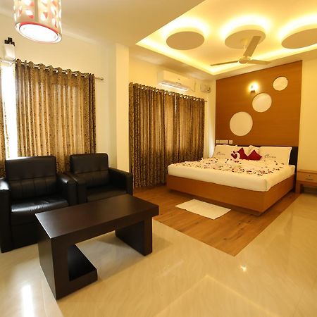Hotel Soorya Castle Wayanad Luaran gambar