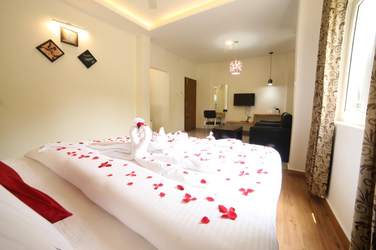 Hotel Soorya Castle Wayanad Luaran gambar