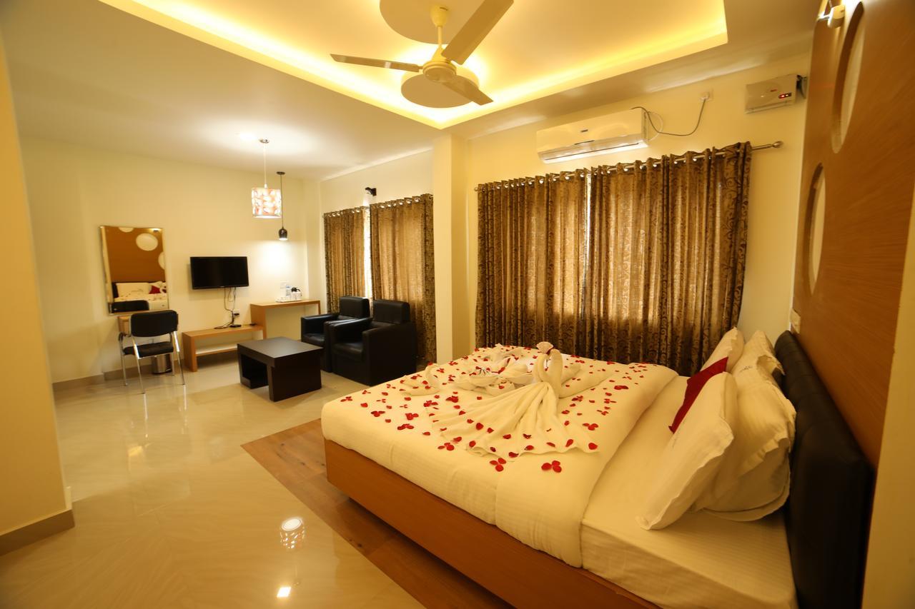 Hotel Soorya Castle Wayanad Luaran gambar
