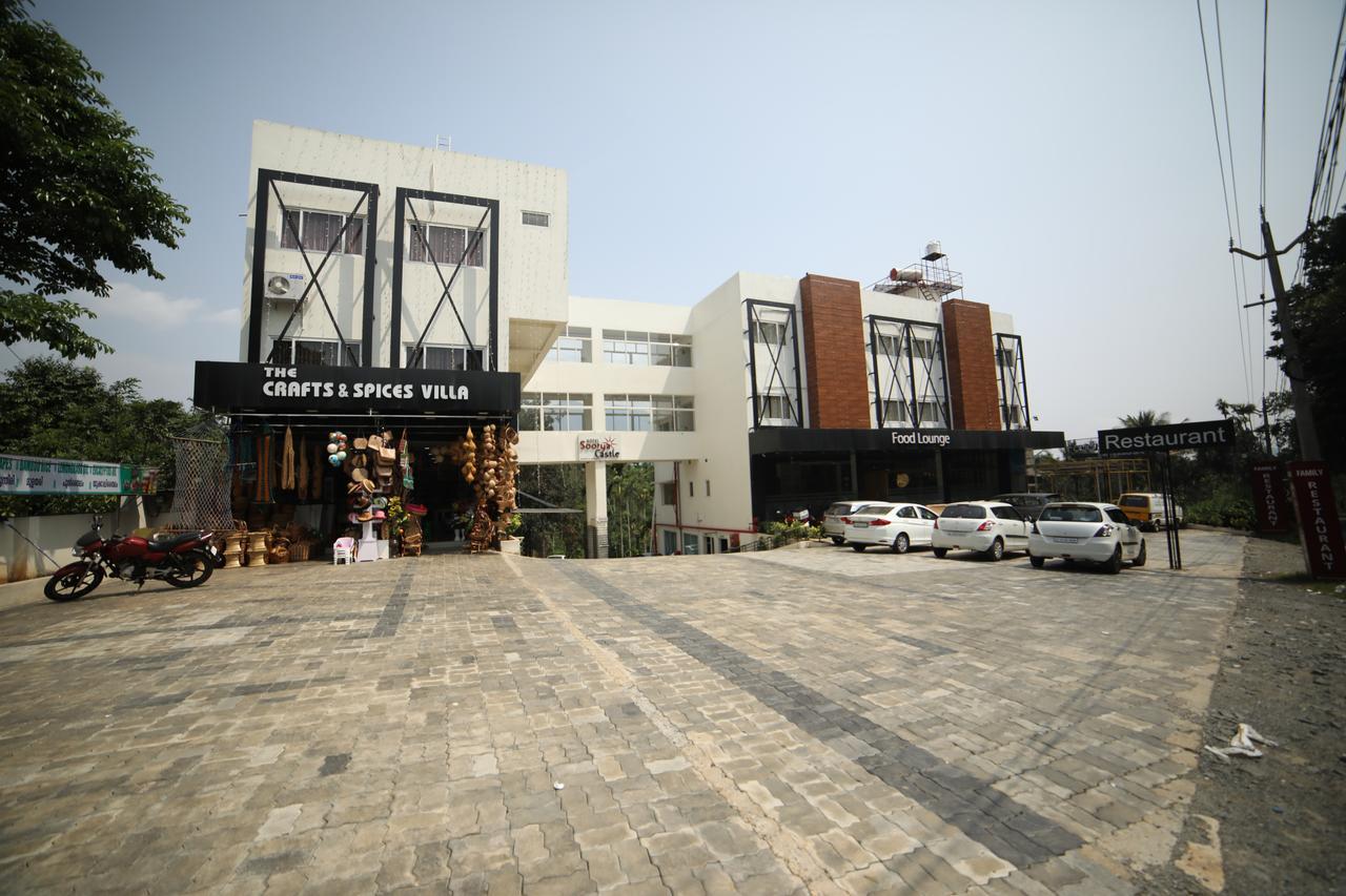 Hotel Soorya Castle Wayanad Luaran gambar